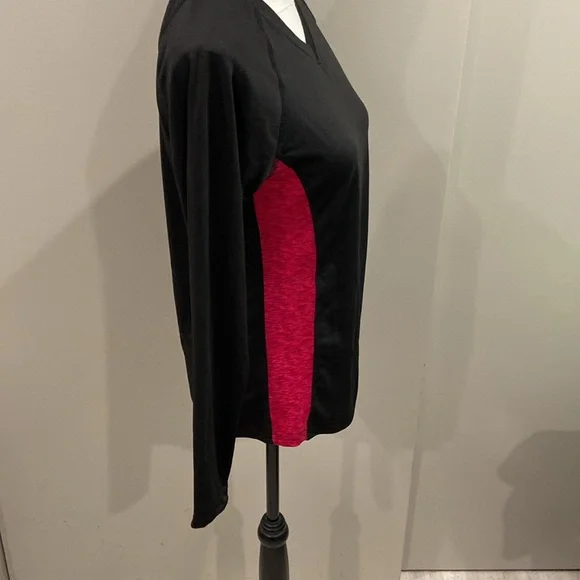 Game Time athletic top - Picture 2 of 4